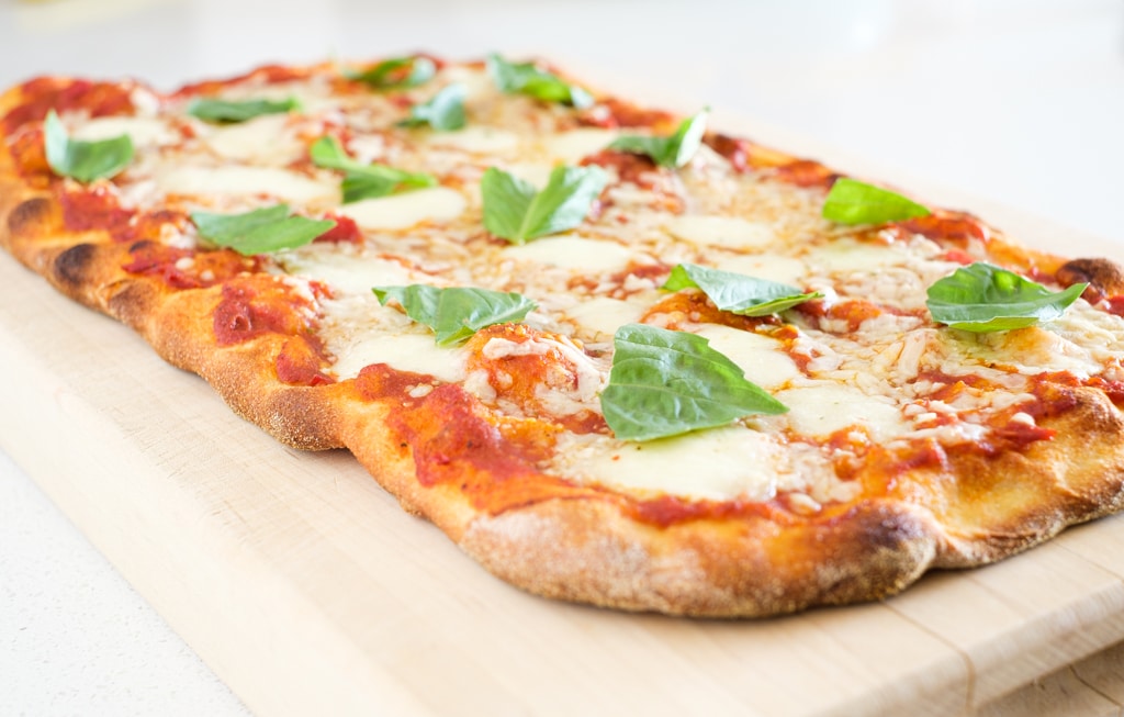 Пицца в стиле "подноси и ешь": идеи для быстрого и вкусного ужина