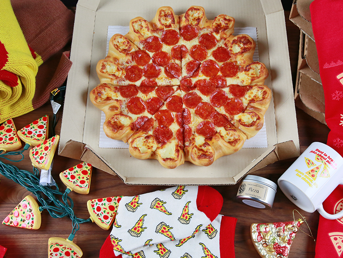 Пицца и праздники: как украсить пиццу к Новому году, Рождеству и другим праздникам.