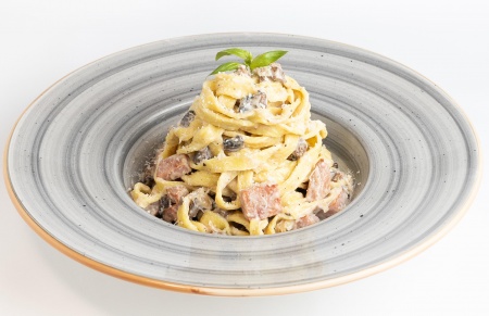 Паста Карбонара с ветчиной